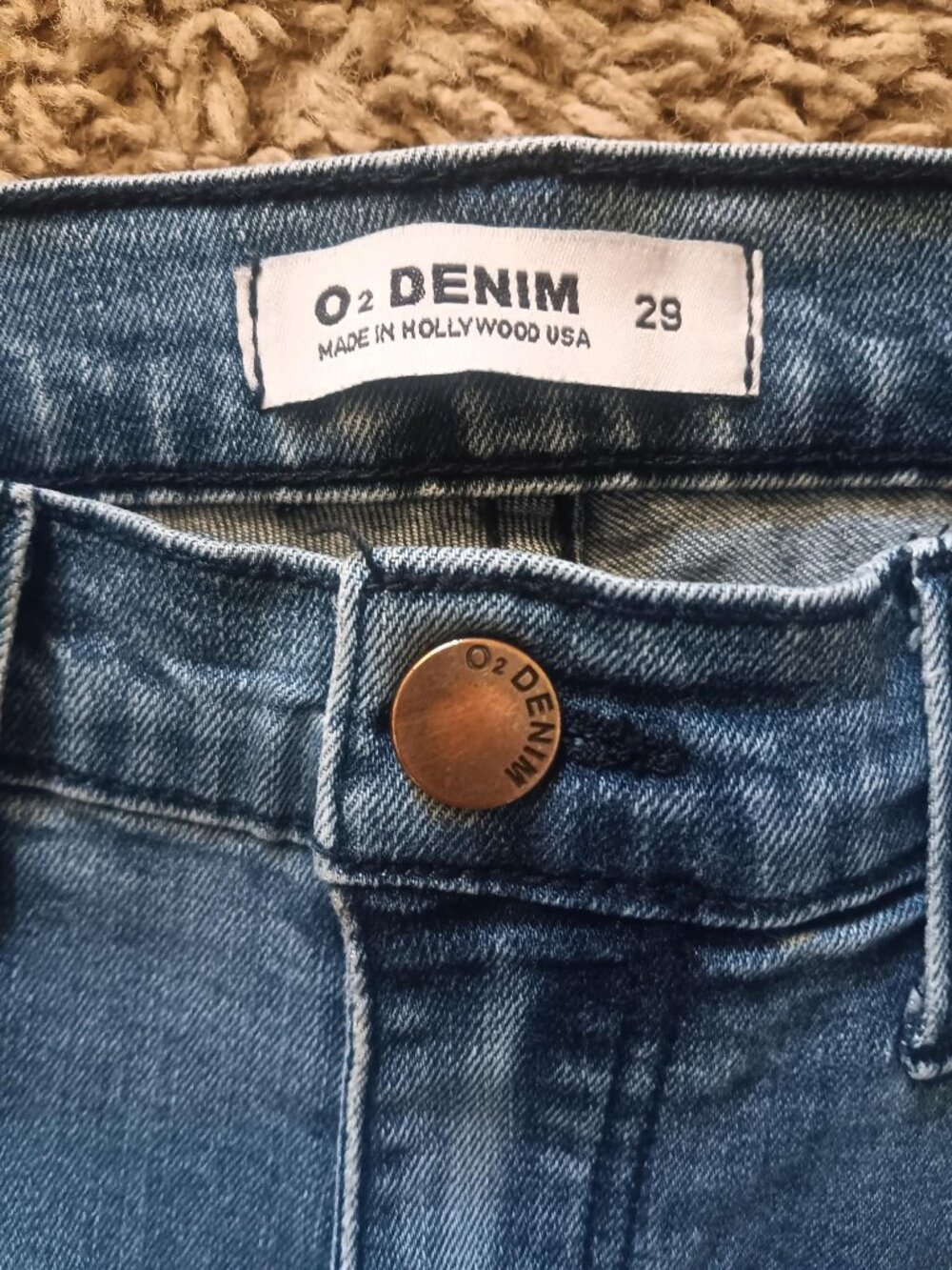 O2 Jeans - Picture 2 of 2